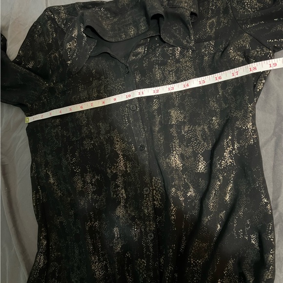 #305 Sheerish black and gold button up - Picture 12 of 13